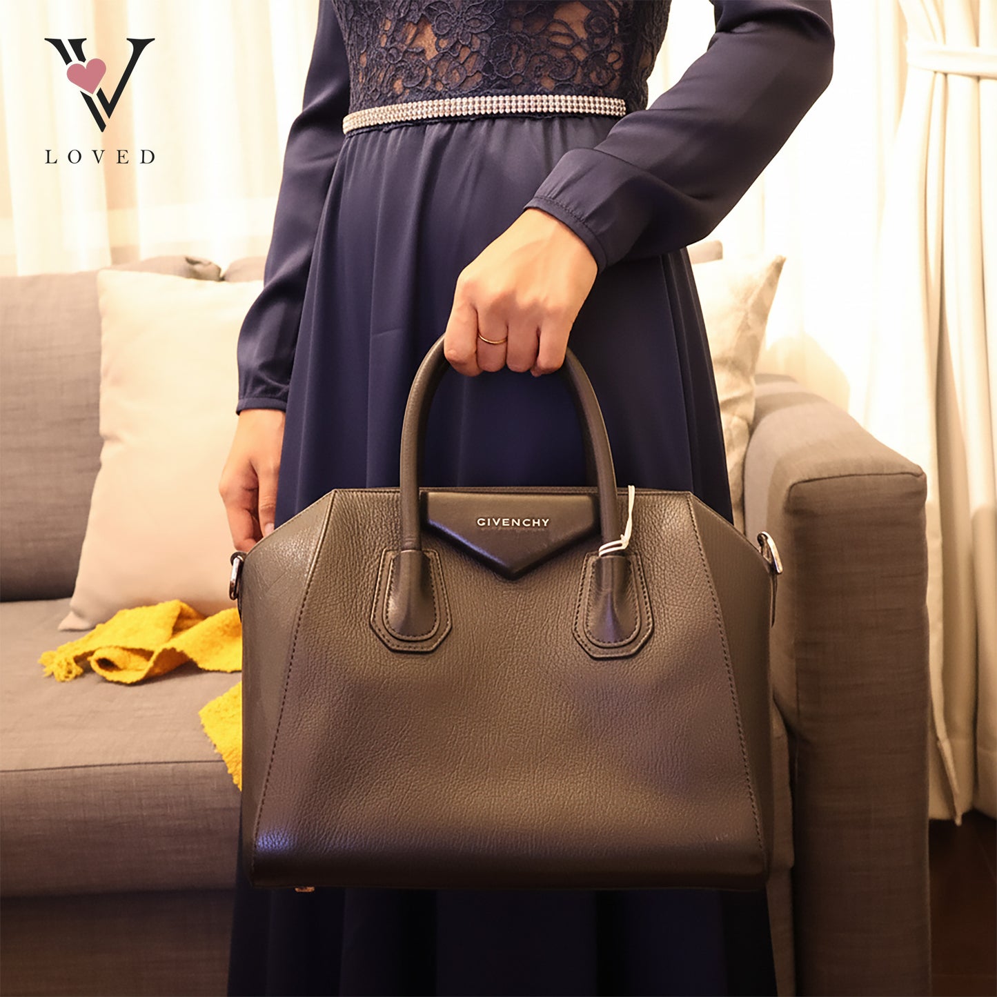 Black Leather Antigona Small Tote Bag