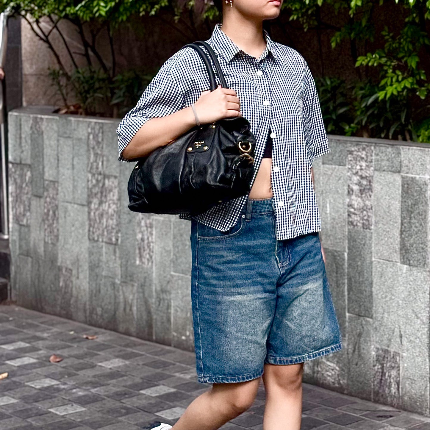 Pushlock Flap Satchel Leather Black