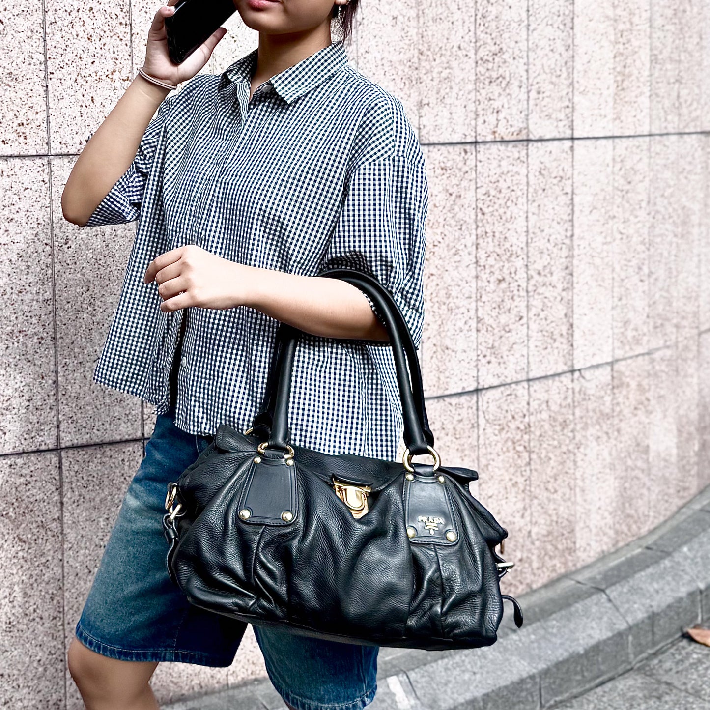 Pushlock Flap Satchel Leather Black