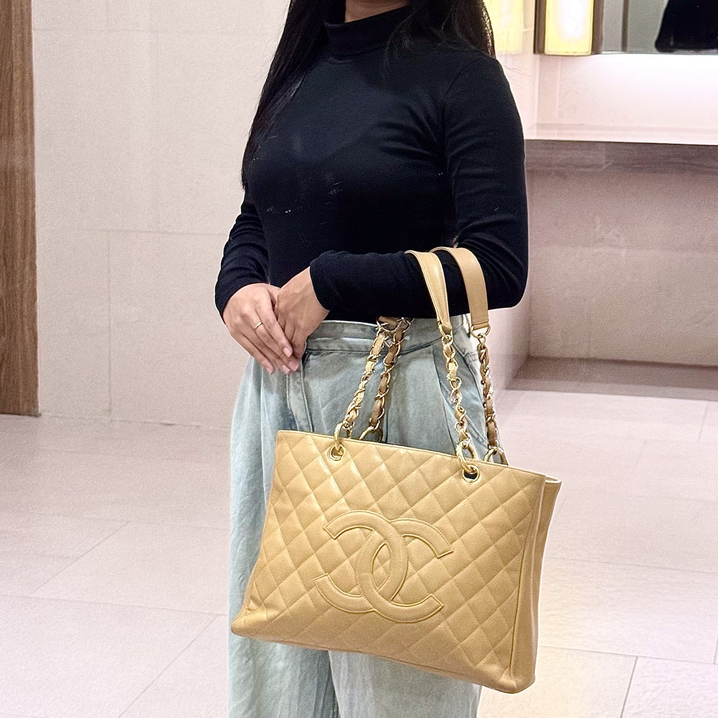 Grand Shopping Tote (GST) In Beige Caviar Leather