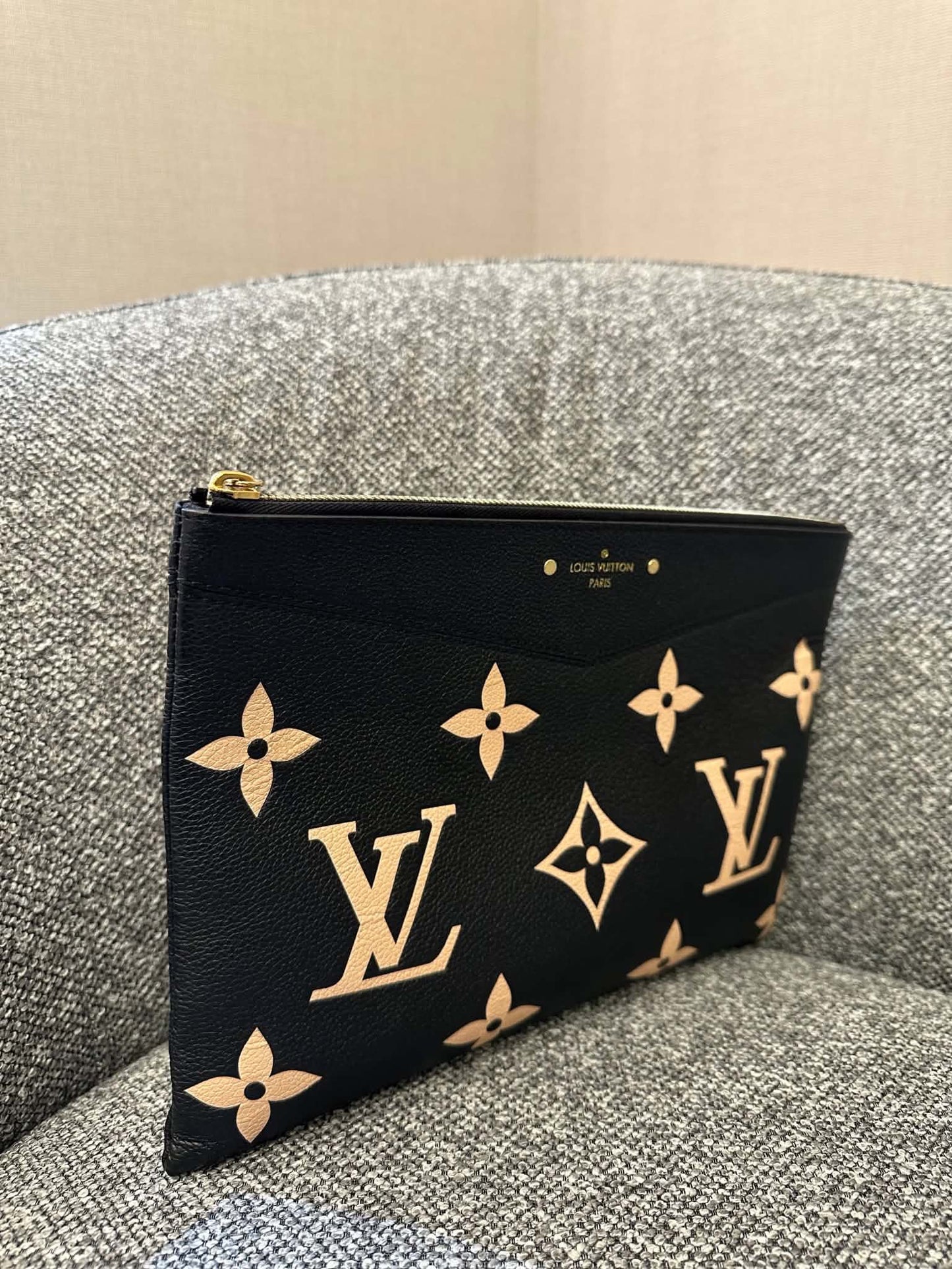 Louis Vuitton Bicolor Monogram Empreinte Daily Pouch In Noir