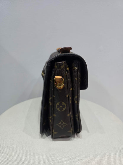 Louis Vuitton Metis in Monogram Canvas