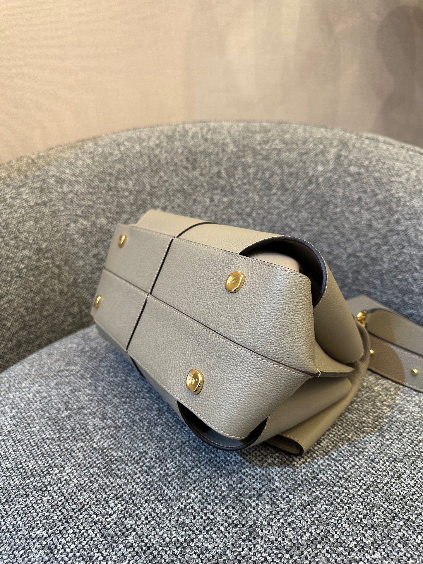 Polène Mokki Bag In Textured Sand Leather