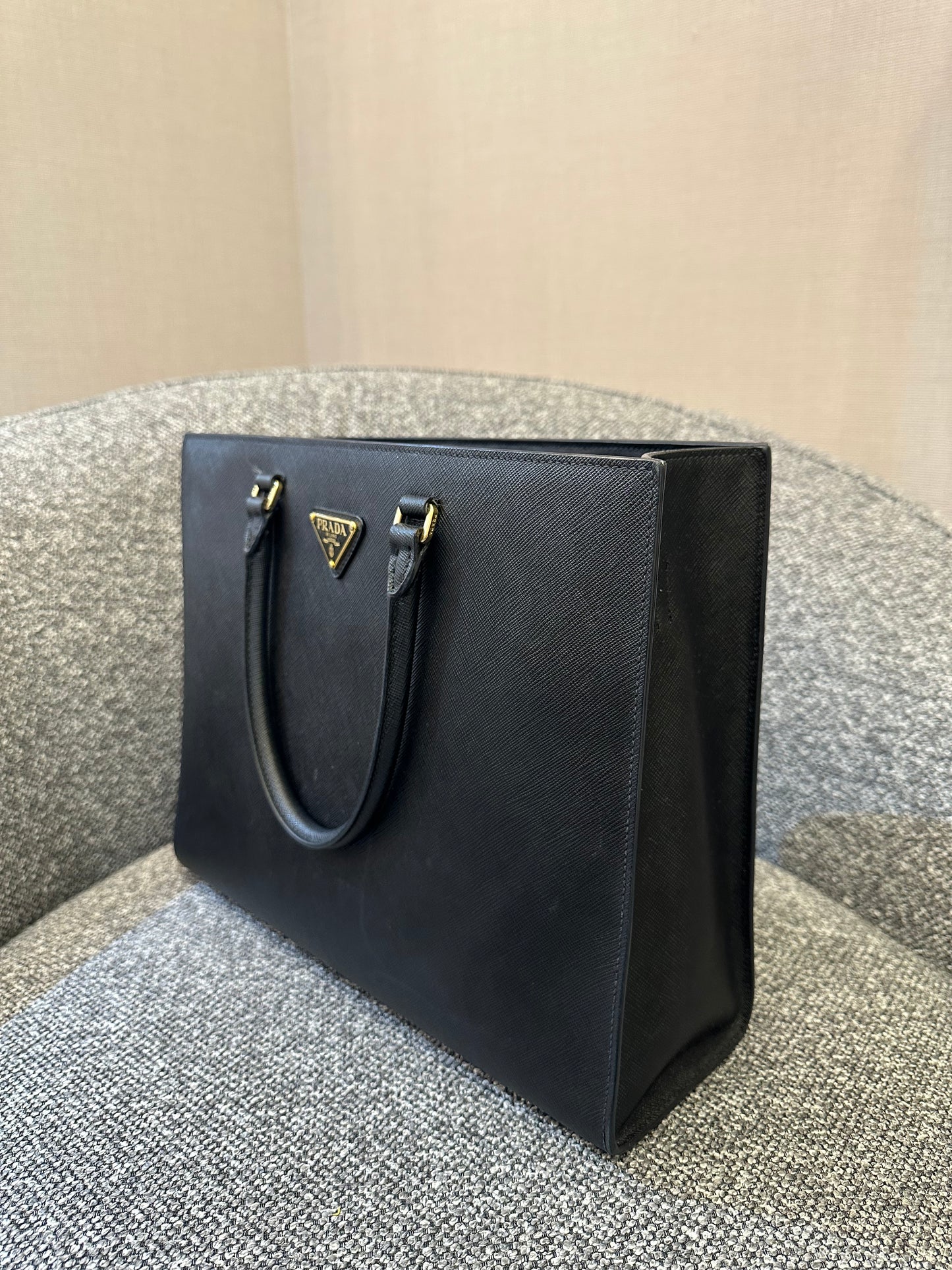 Prada Galleria In Black Saffiano Leather