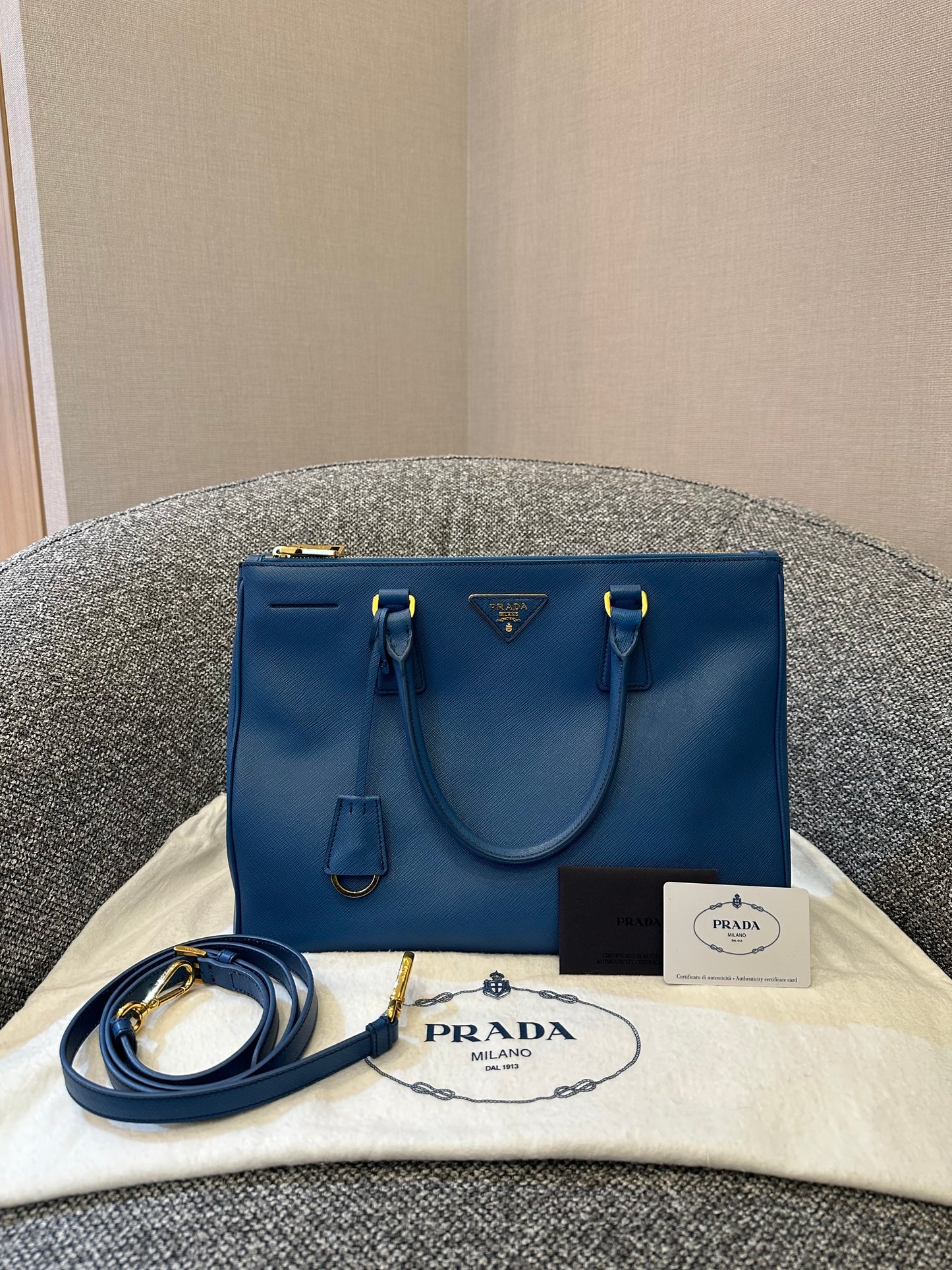 Prada Saffiano Galleria Double Zip Tote Bag In Blue