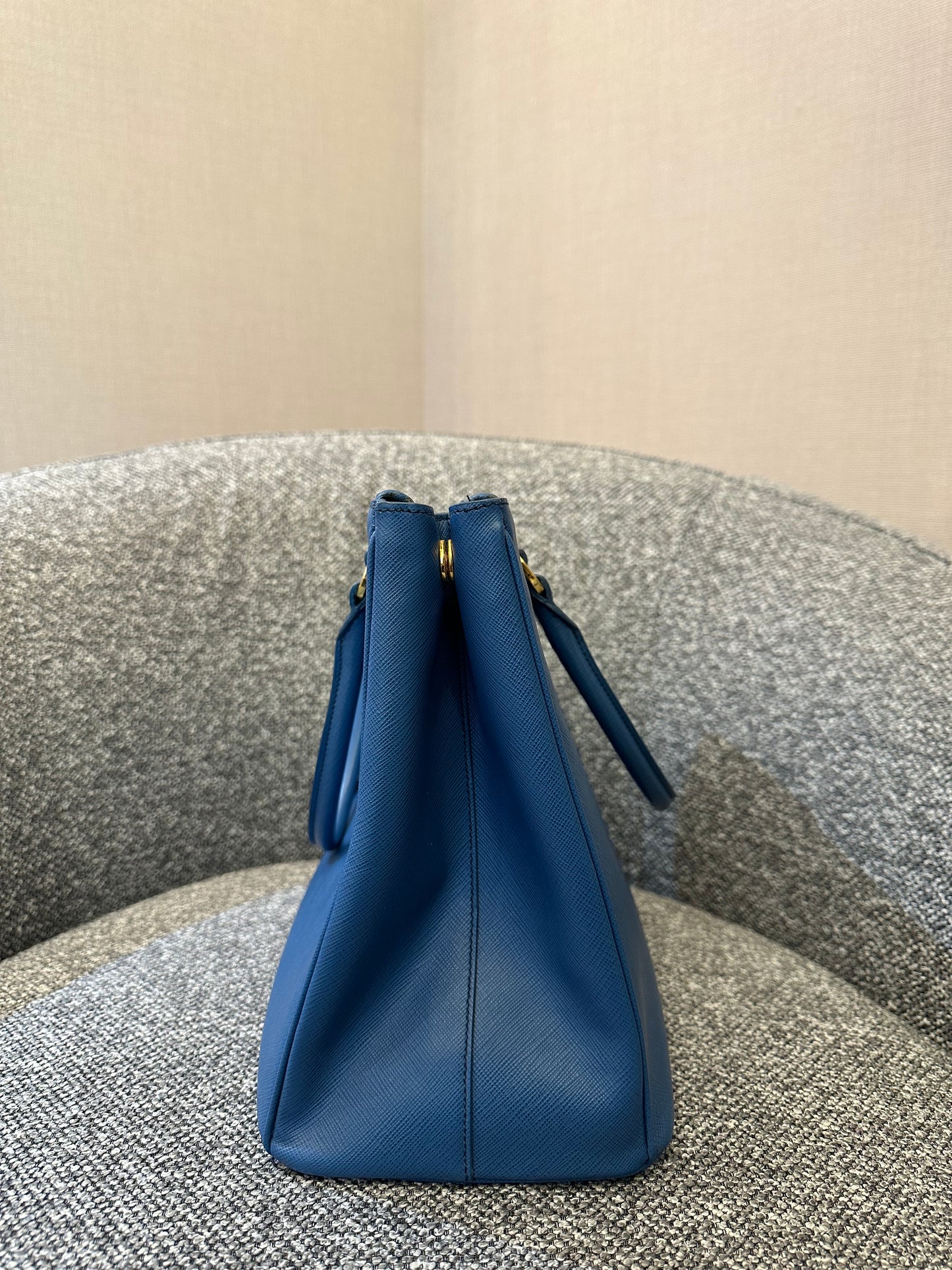 Prada Saffiano Galleria Double Zip Tote Bag In Blue