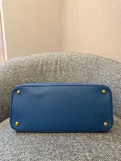 Prada Saffiano Galleria Double Zip Tote Bag In Blue