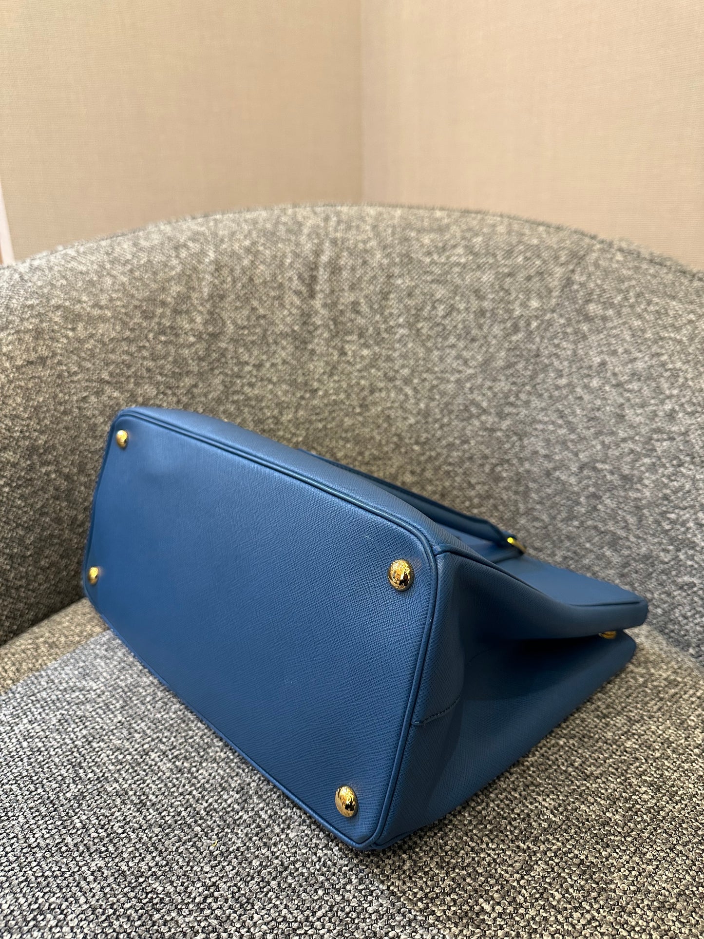 Prada Saffiano Galleria Double Zip Tote Bag In Blue
