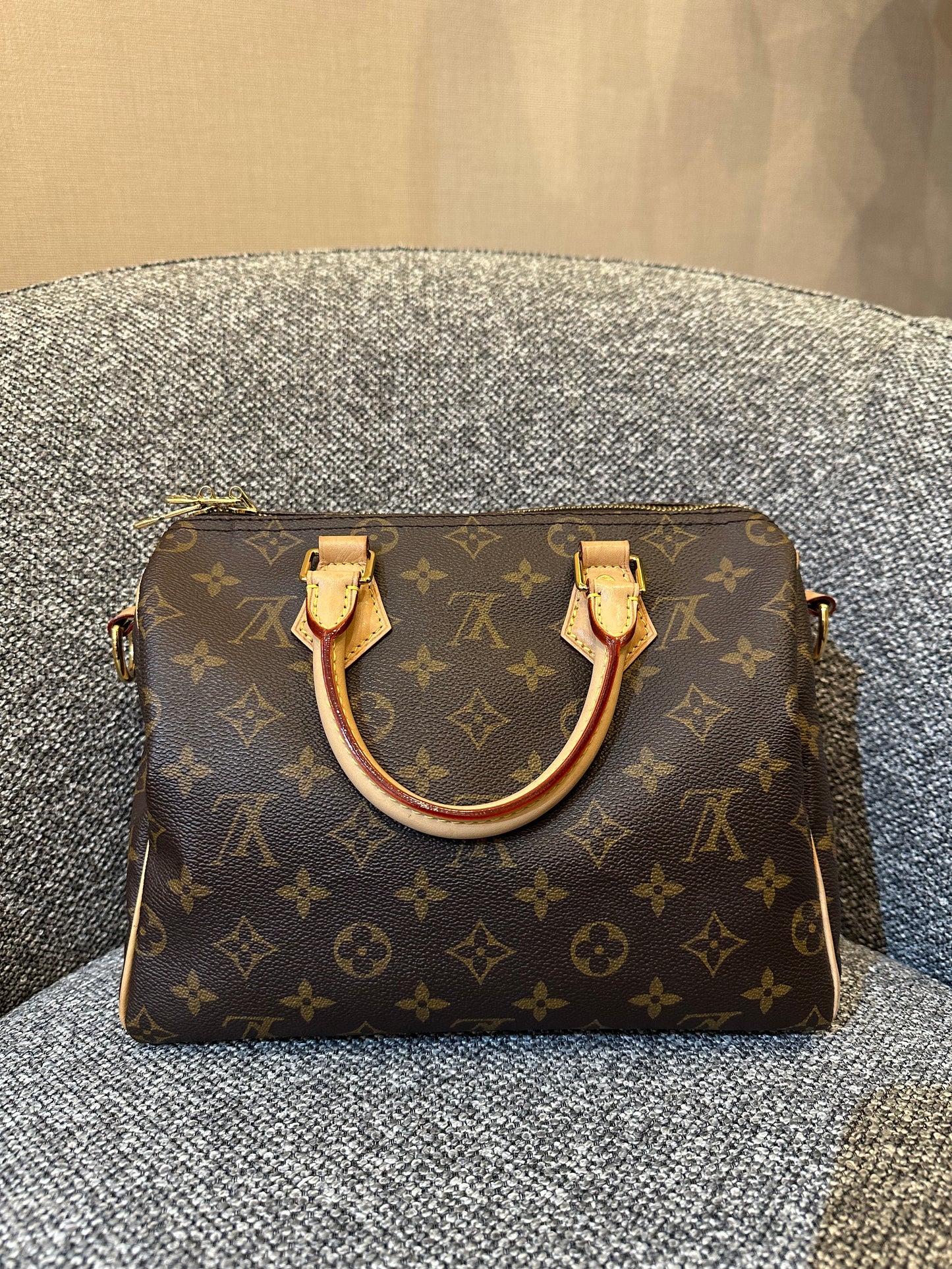Louis Vuitton Speedy 25 Bandouliere in Monogram Canvas