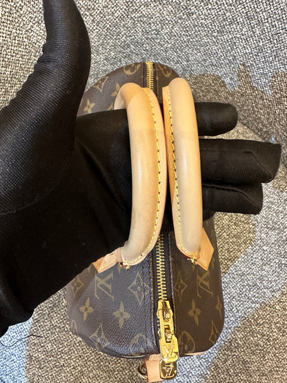 Louis Vuitton Speedy 25 Bandouliere in Monogram Canvas