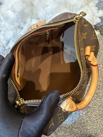 Louis Vuitton Speedy 25 Bandouliere in Monogram Canvas