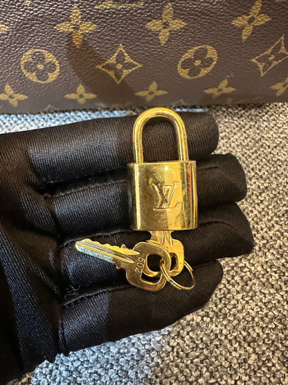 Louis Vuitton Speedy 25 Bandouliere in Monogram Canvas
