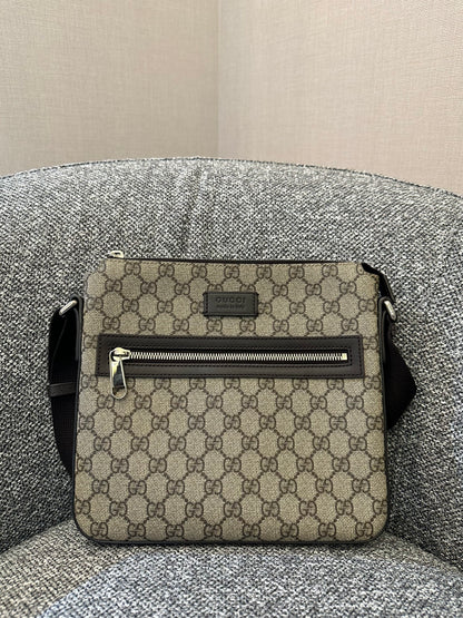 Gucci GG Supreme Messenger Bag