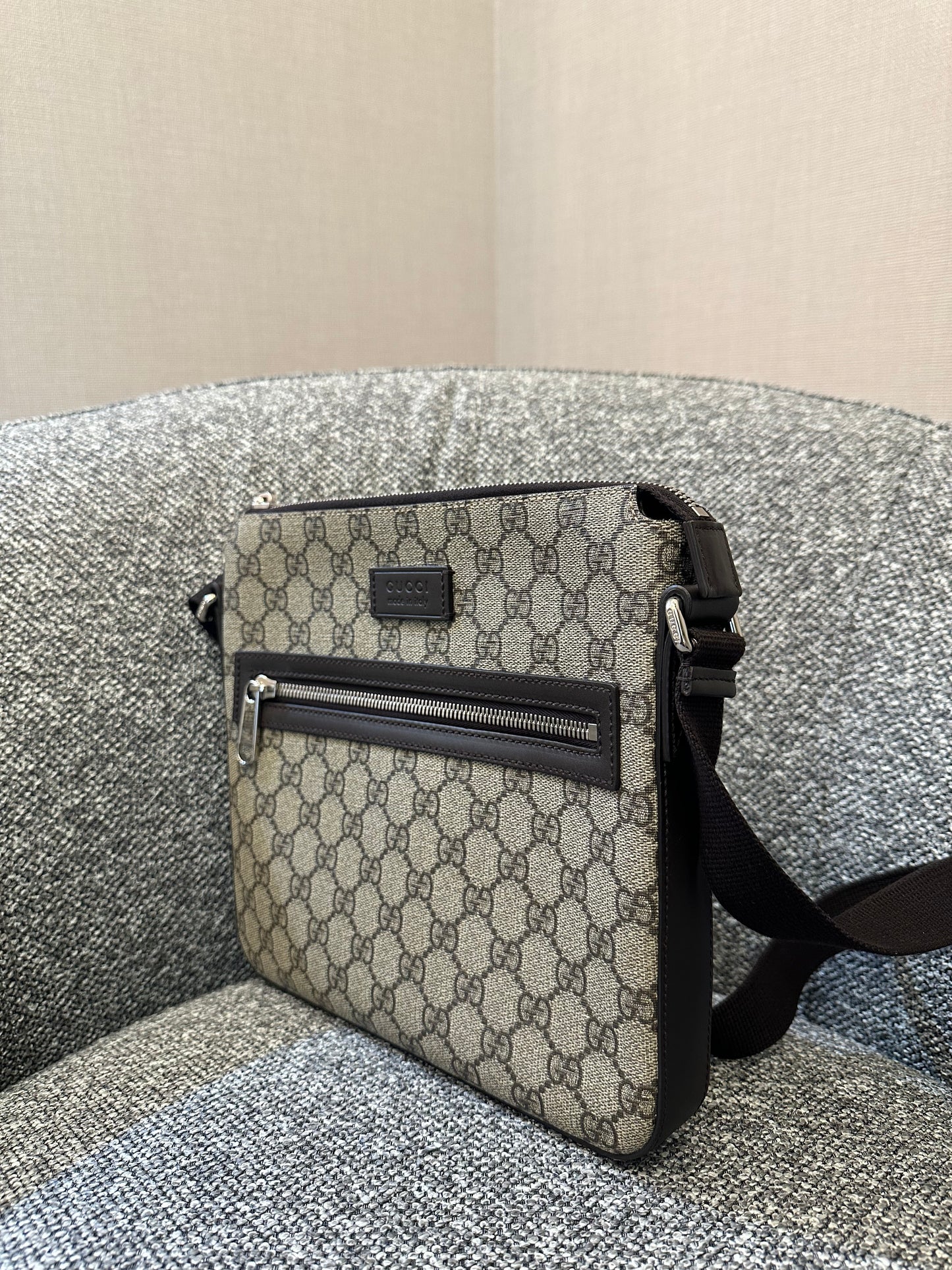 Gucci GG Supreme Messenger Bag