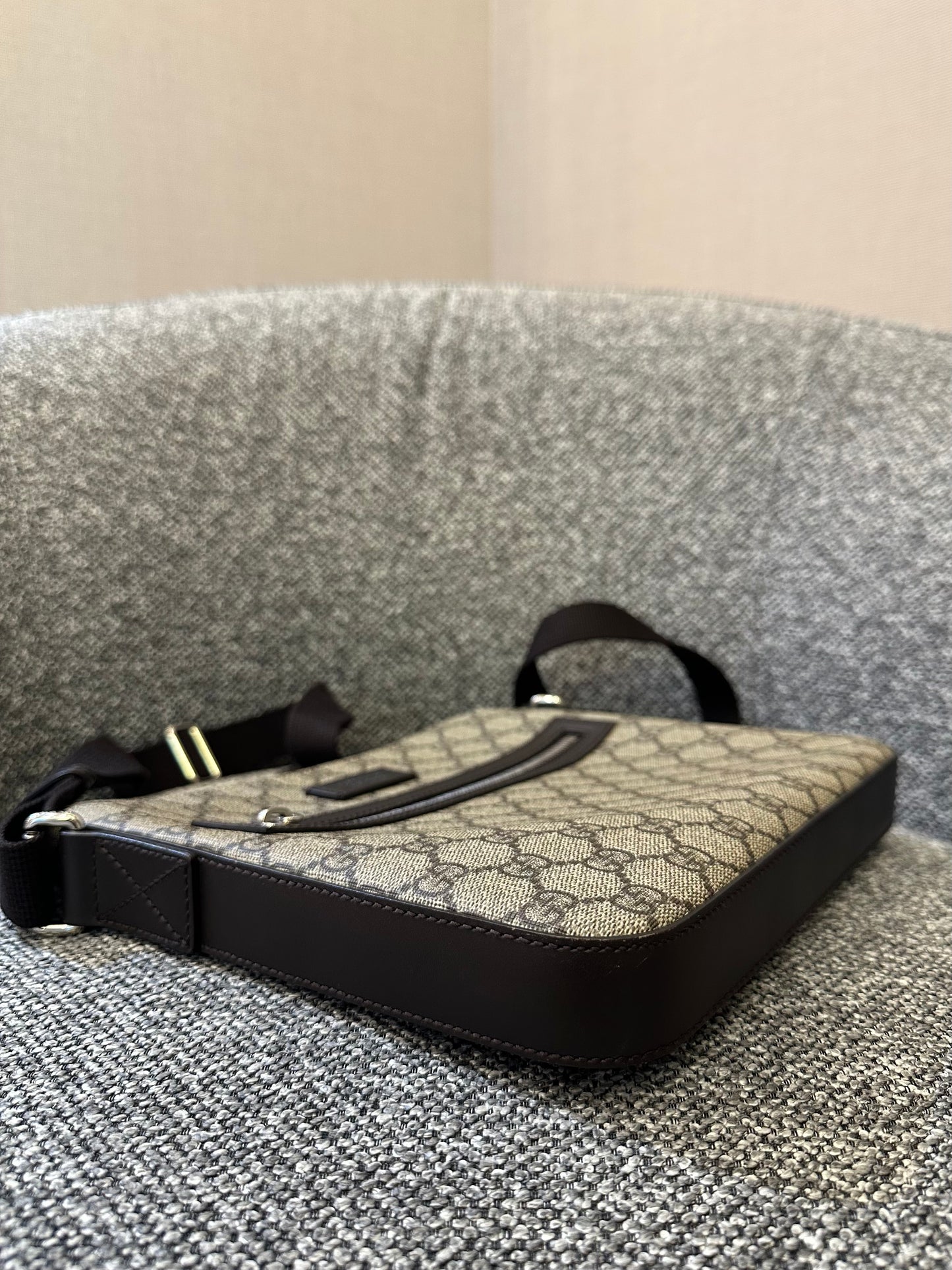 Gucci GG Supreme Messenger Bag