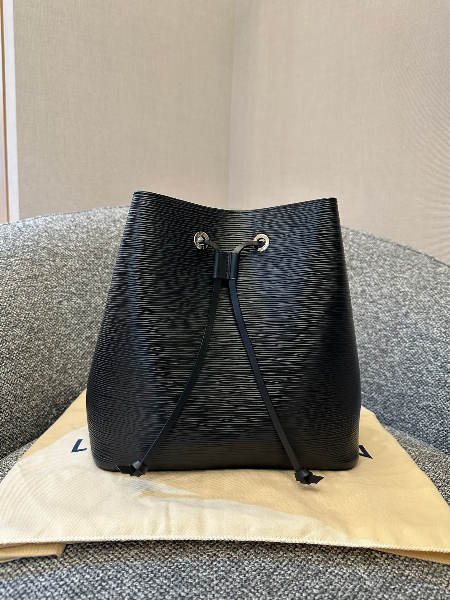 Louis Vuitton NeoNoe In Black Epi Leather