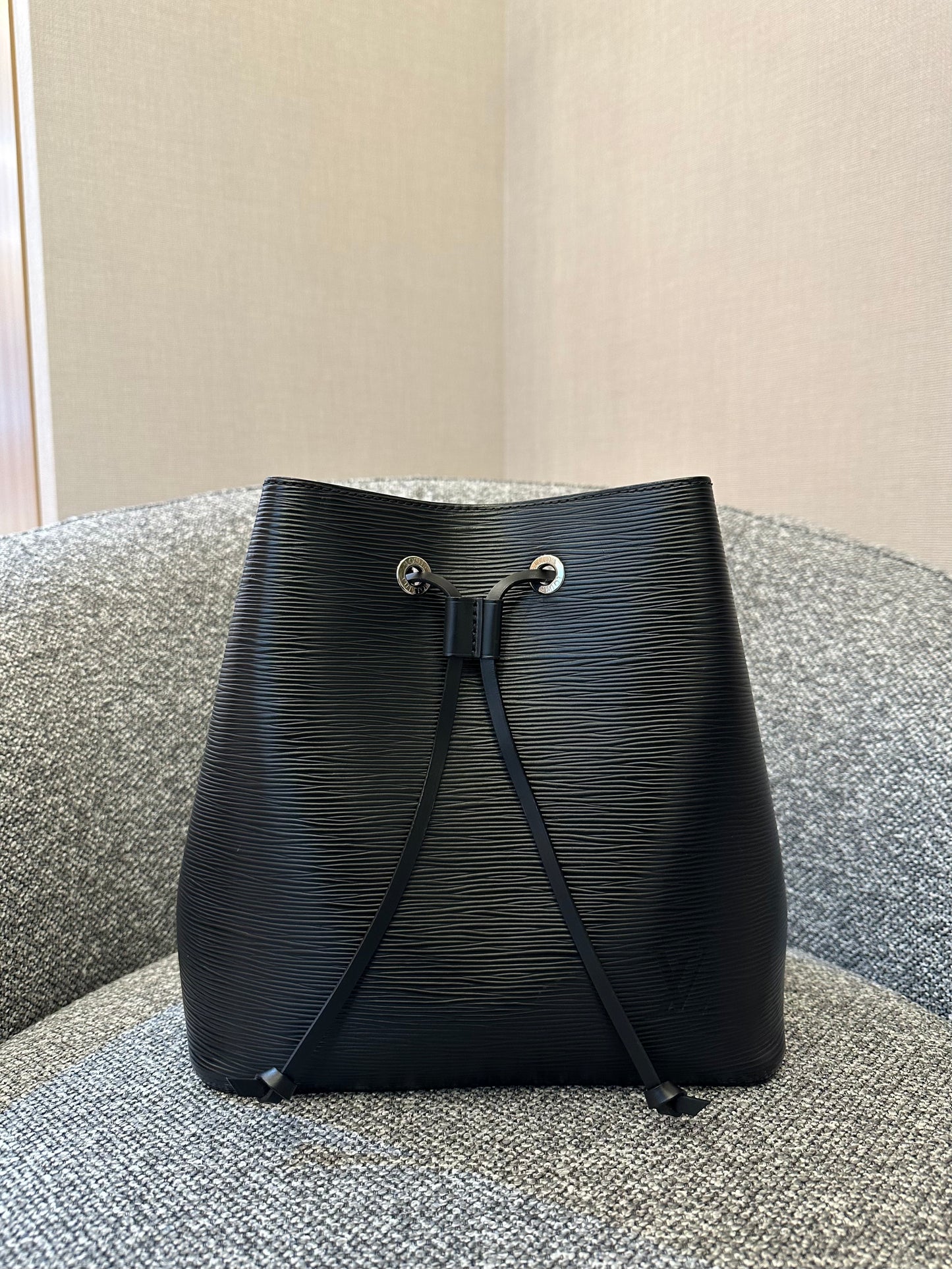Louis Vuitton NeoNoe In Black Epi Leather