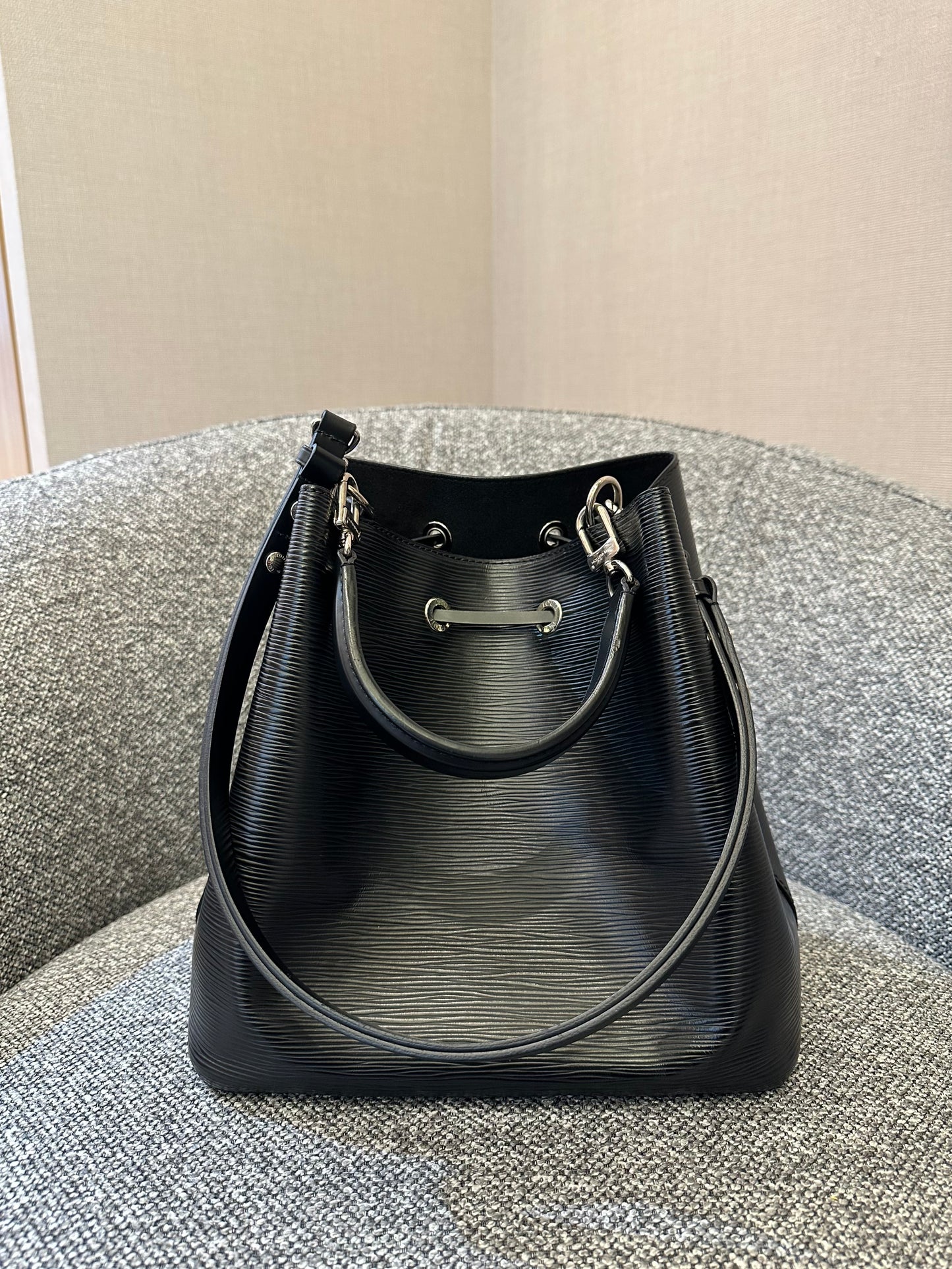 Louis Vuitton NeoNoe In Black Epi Leather