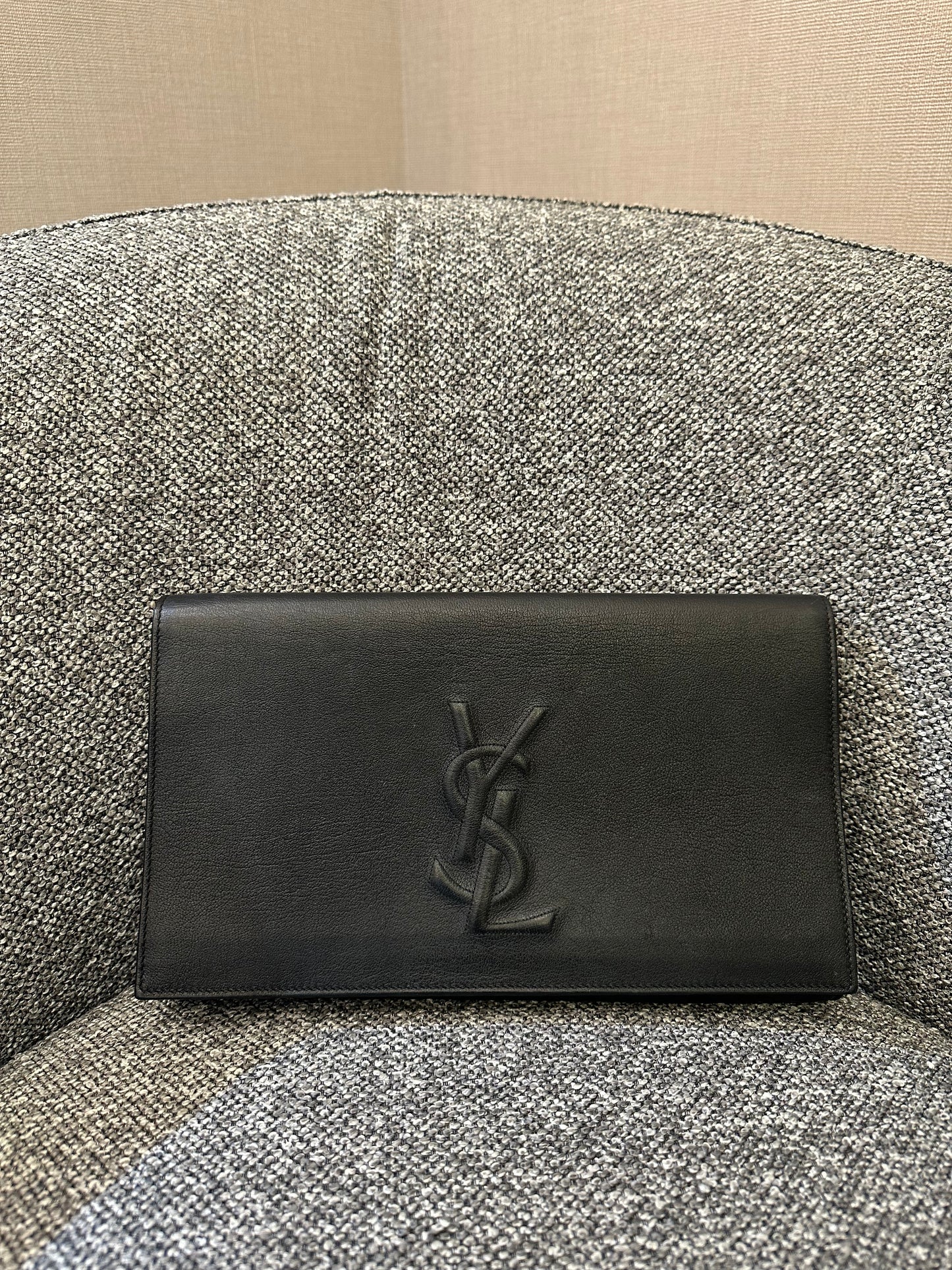 Yves Saint Laurent Belle De Jour Clutch In Black Leather