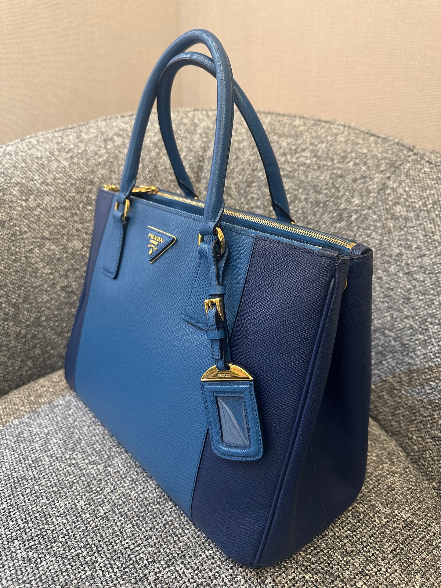 Prada Galleria Double Zip Tote Bag In Blue Bicolor Leather