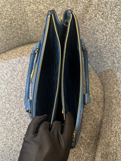 Prada Galleria Double Zip Tote Bag In Blue Bicolor Leather