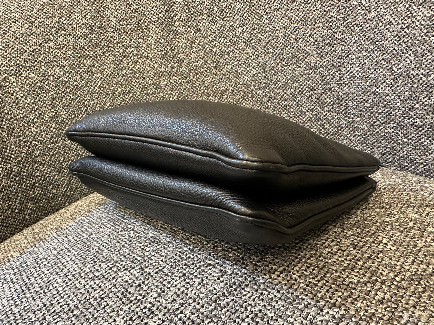 Prada Vitello Daino Leather Crossbody Bag In Black