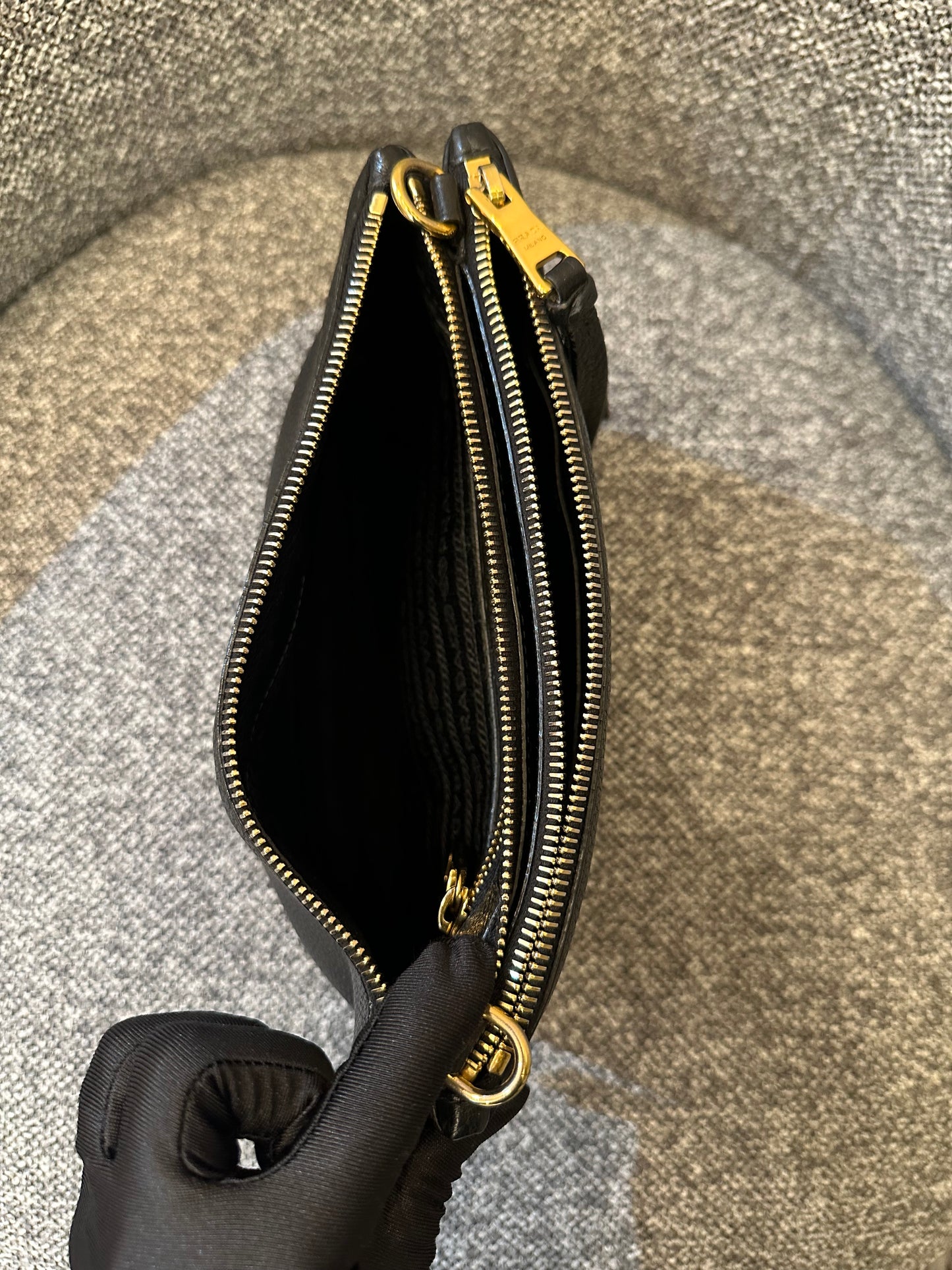 Prada Vitello Daino Leather Crossbody Bag In Black