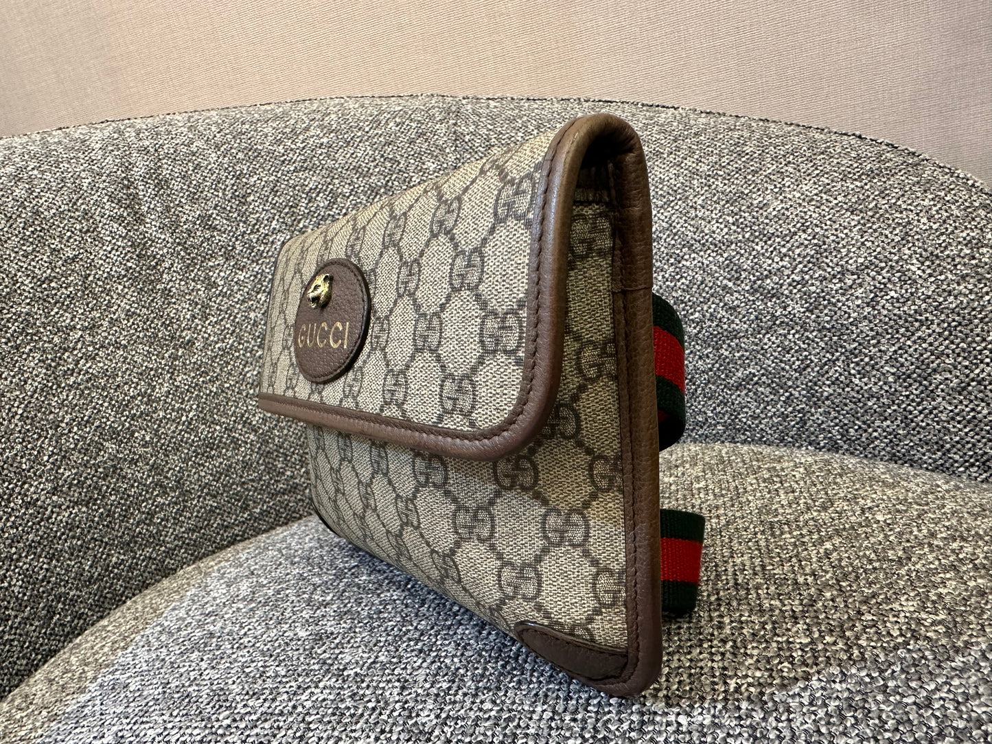 Gucci GG Supreme Monogram Neo Vintage Web Belt Bag