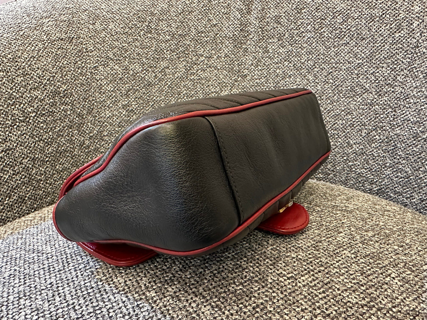 Gucci GG Marmont Flap Matelassé Shoulder Bag in Black and Red Trim