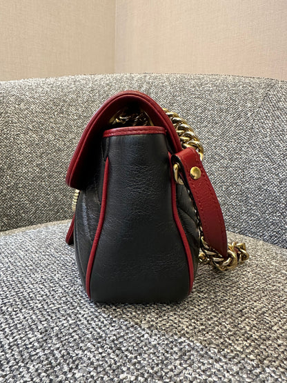 Gucci GG Marmont Flap Matelassé Shoulder Bag in Black and Red Trim