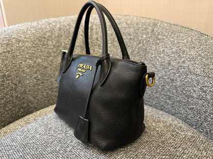 Prada Vitello Daino Zip Tote Bag In Black Leather