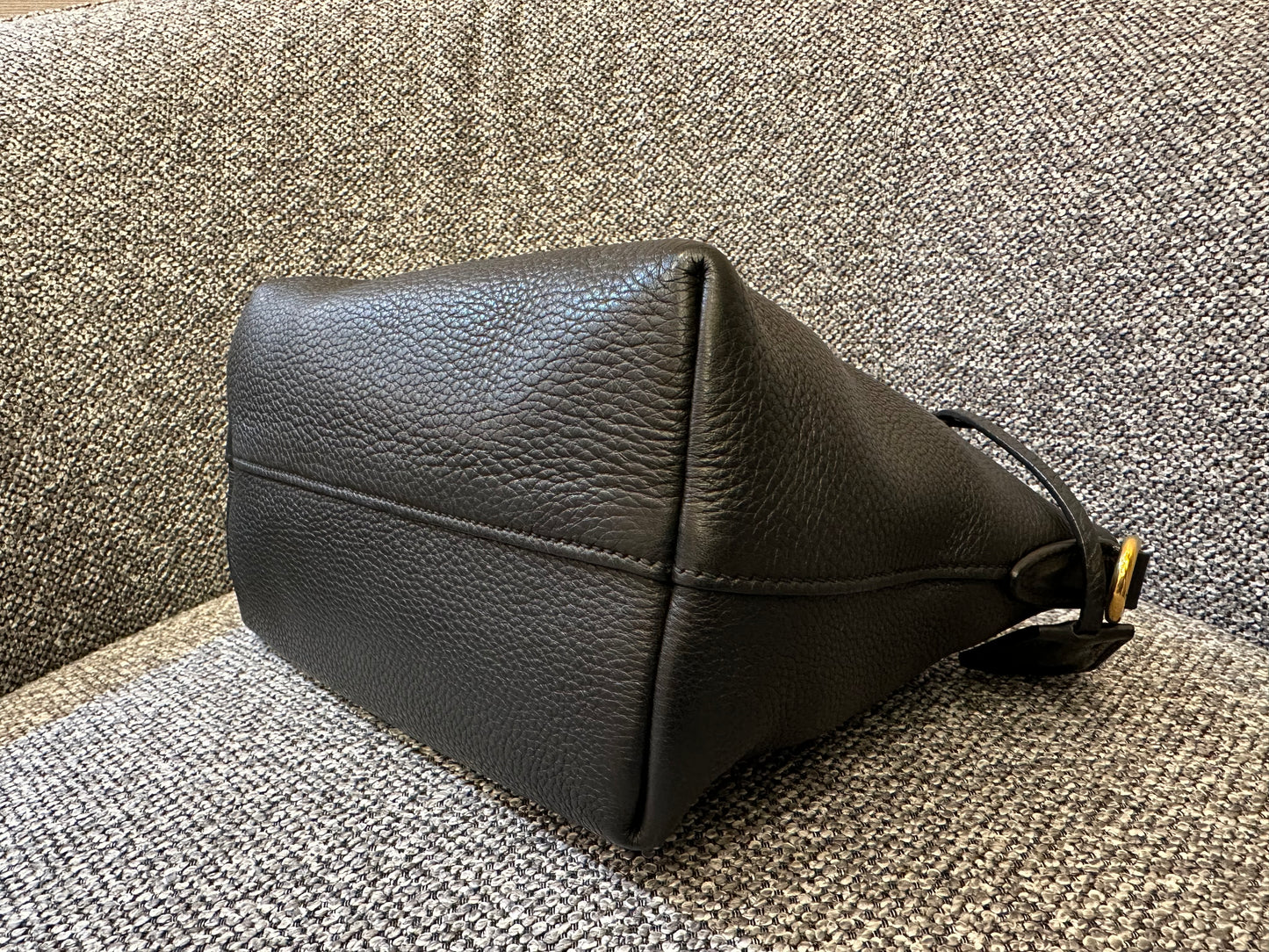Prada Vitello Daino Zip Tote Bag In Black Leather