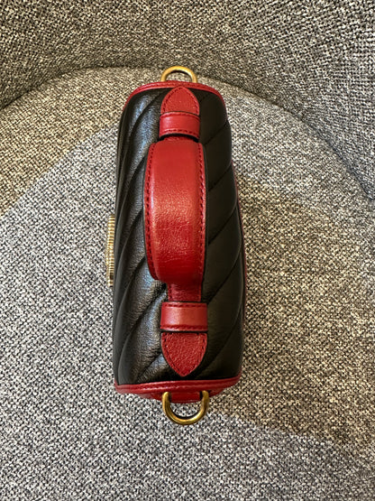 Gucci GG Marmont Flap Handbag In Black Quilted Chevron Leather