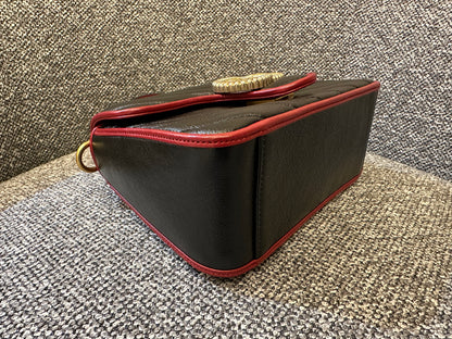 Gucci GG Marmont Flap Handbag In Black Quilted Chevron Leather