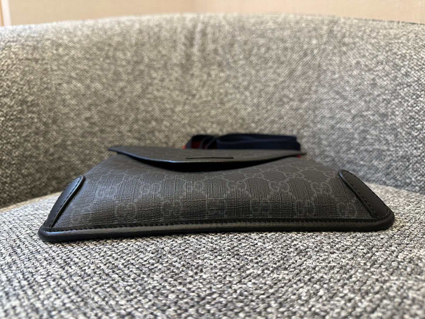 Gucci GG Supreme Envelope Messenger Bag