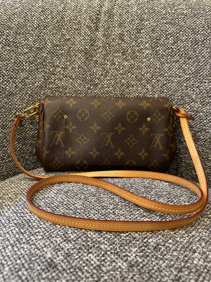 Louis Vuitton Favorite PM in Monogram Canvas