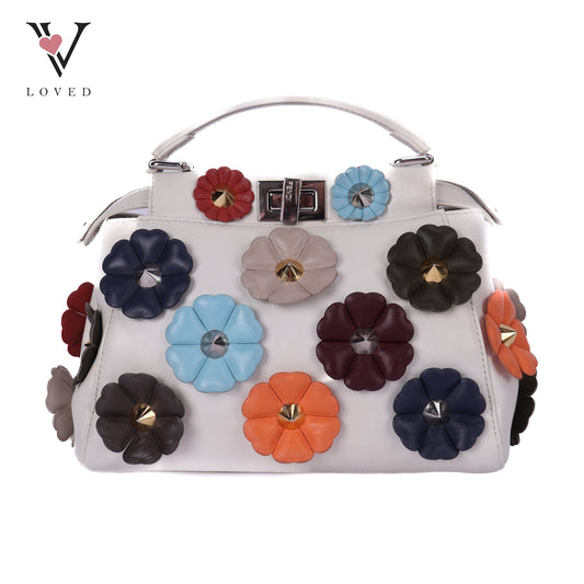 Peekaboo Flower Motif