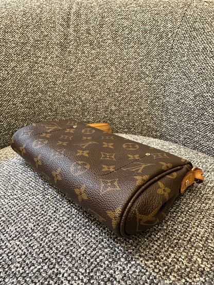 Louis Vuitton Favorite PM in Monogram Canvas