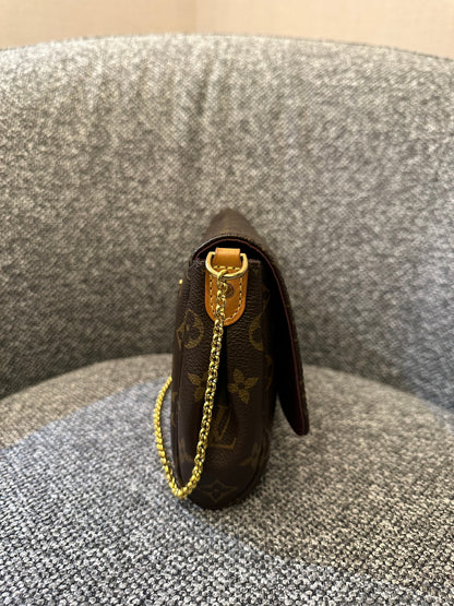 Louis Vuitton Favorite Monogram Canvas Shoulder Bag