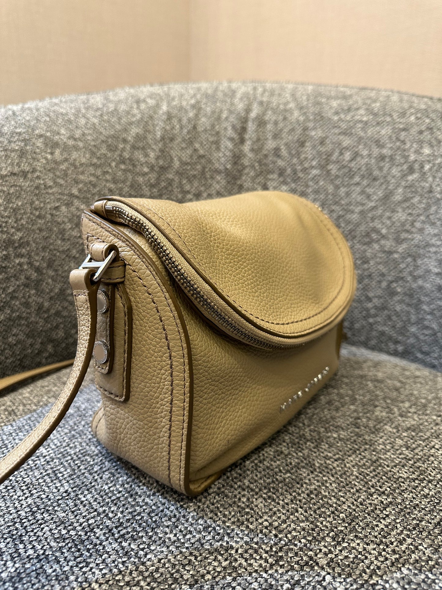Marc Jacobs The Groove Messenger Bag