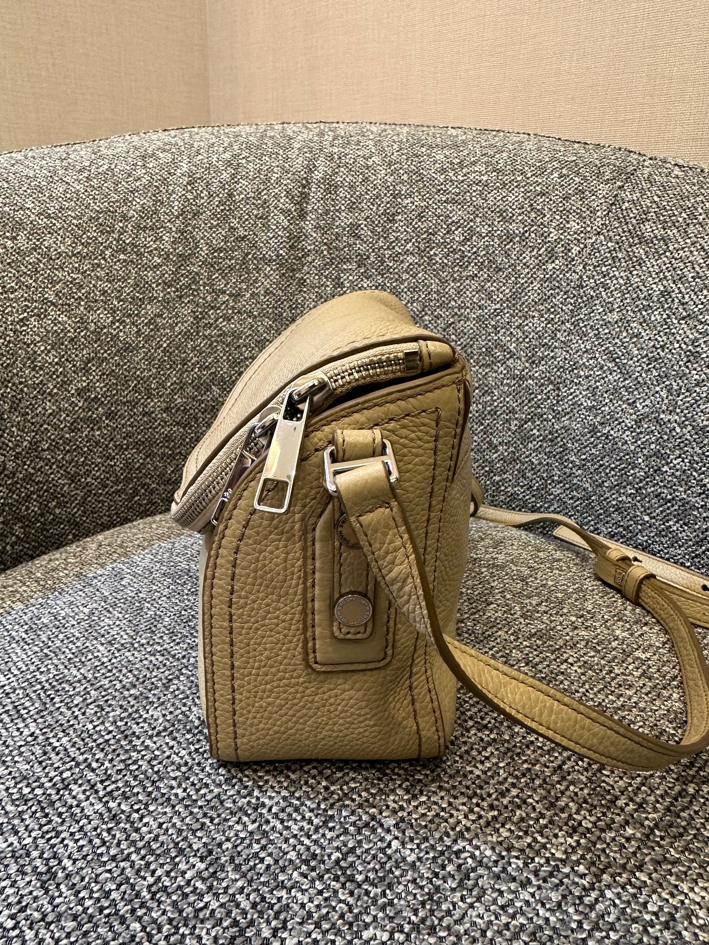 Marc Jacobs The Groove Messenger Bag