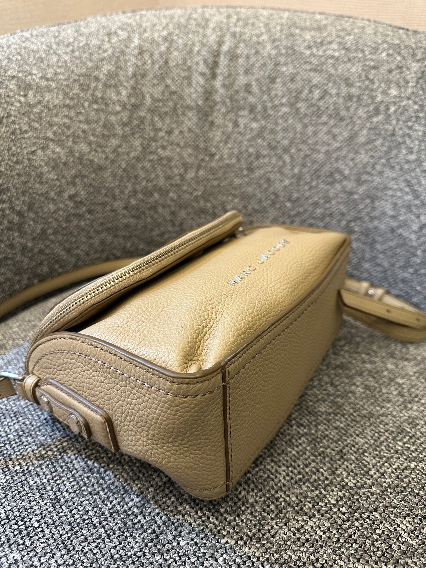 Marc Jacobs The Groove Messenger Bag