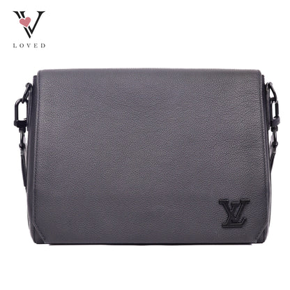 Louis Vuitton Takeoff Messenger Bag