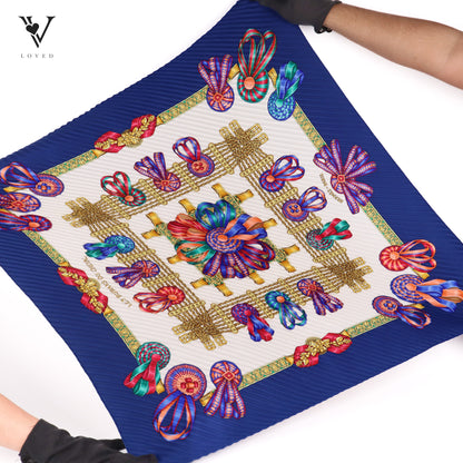 Le Rubans Du Cheval by Joachim Metz Pleated Scarf