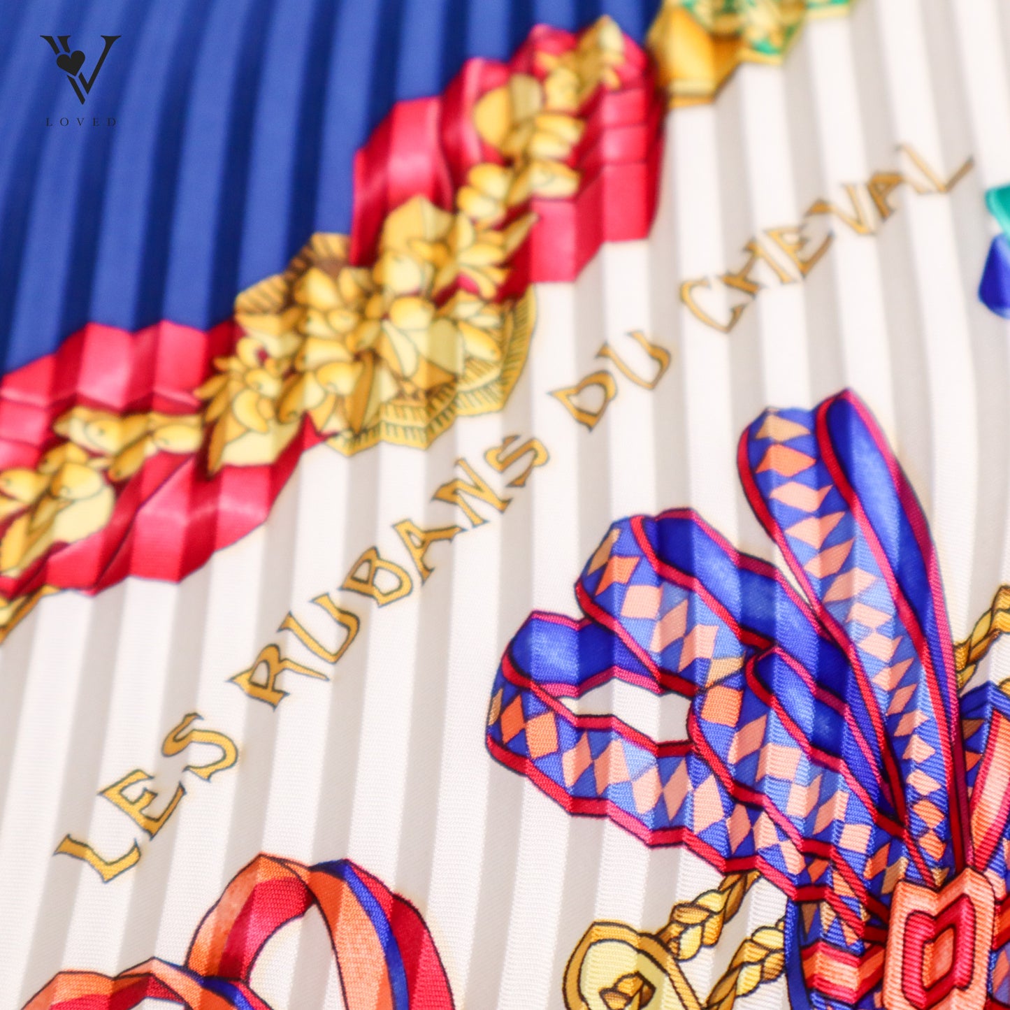 Le Rubans Du Cheval by Joachim Metz Pleated Scarf