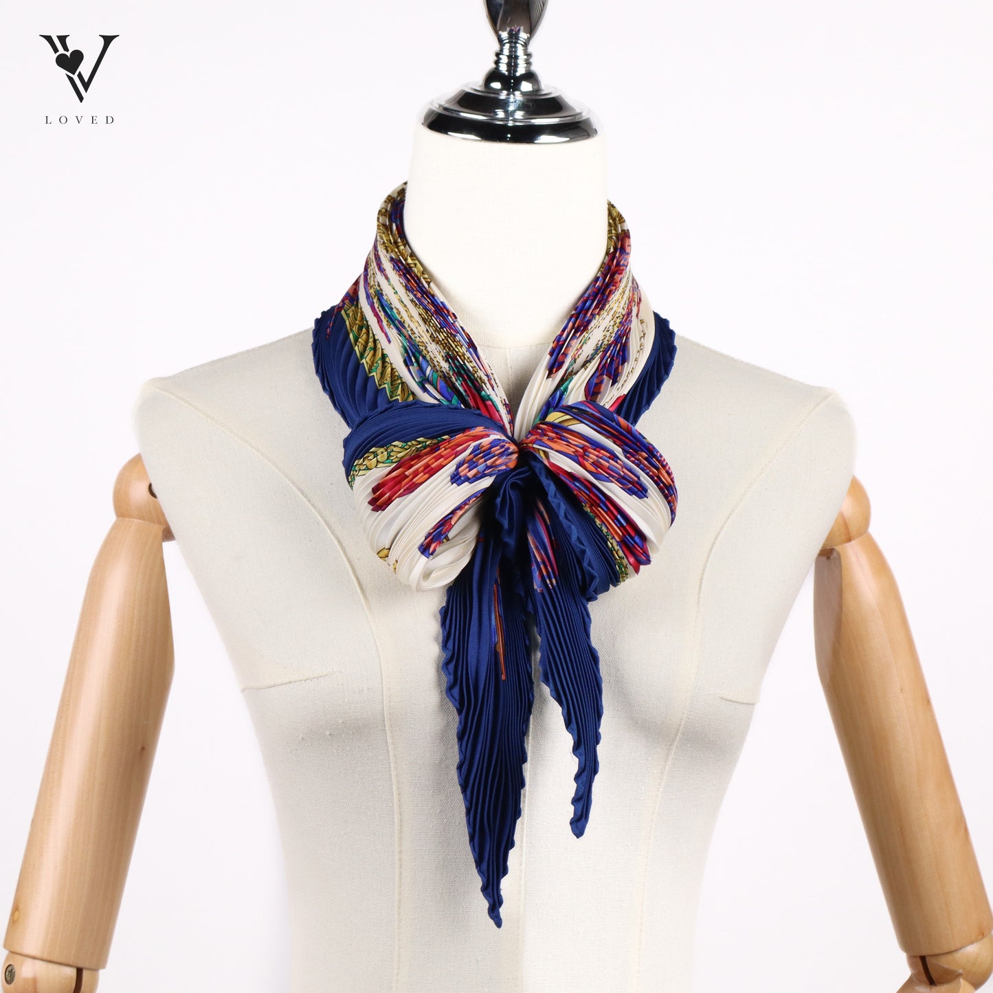 Le Rubans Du Cheval by Joachim Metz Pleated Scarf