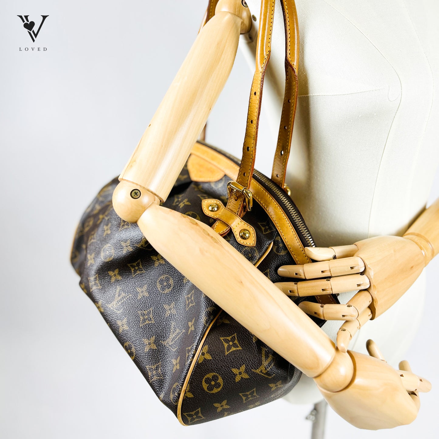 Louis Vuitton Tivoli in Monogram Canvas