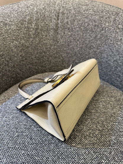 Gucci GG Marmont MIni Top Handle Bag in White