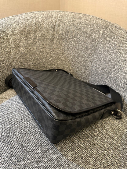 Louis Vuitton Damier Graphite Daniel Messenger Bag