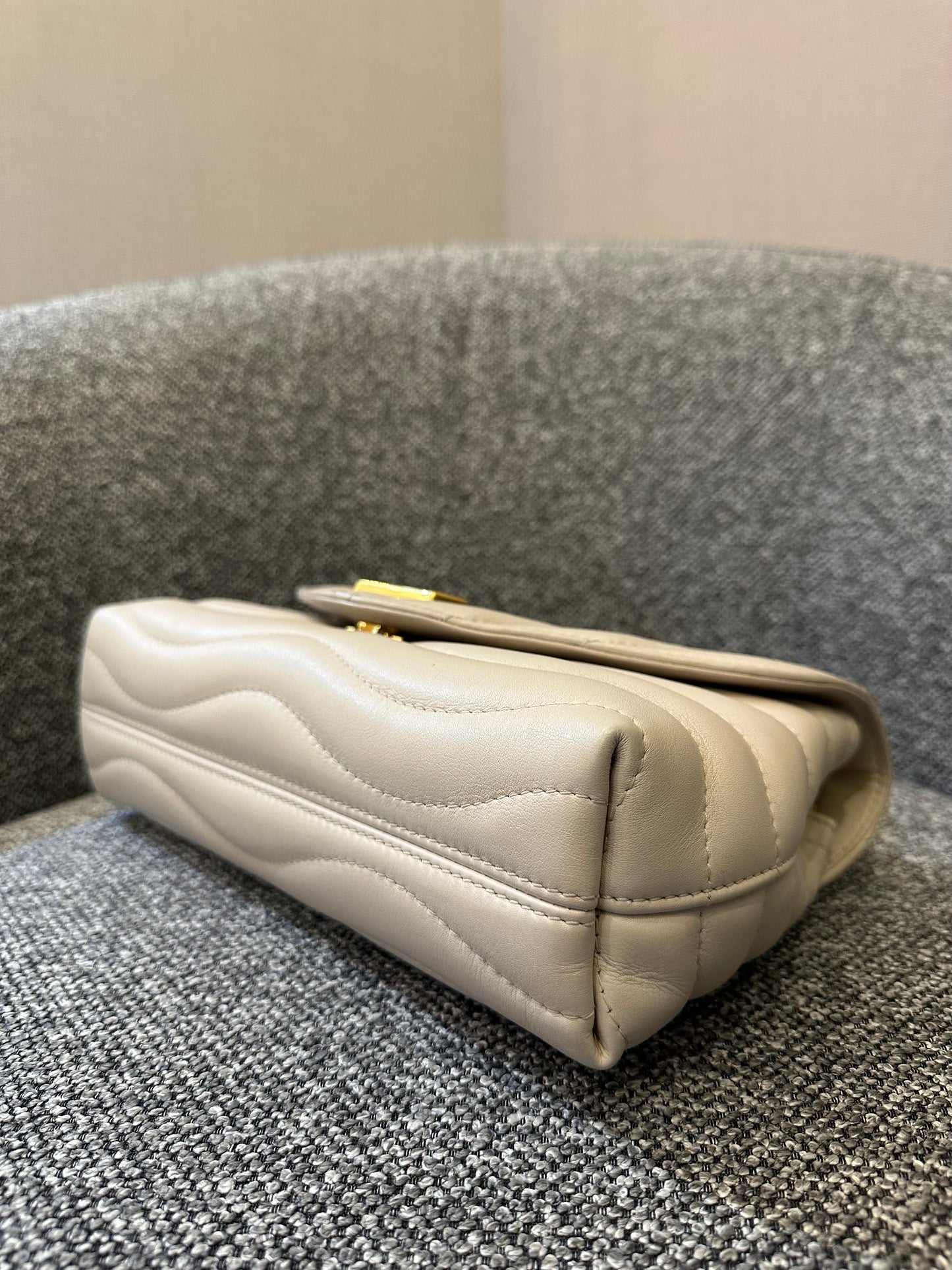 Louis Vuitton New Wave MM Chain Bag in Ivory Quilted Calfskin Leather